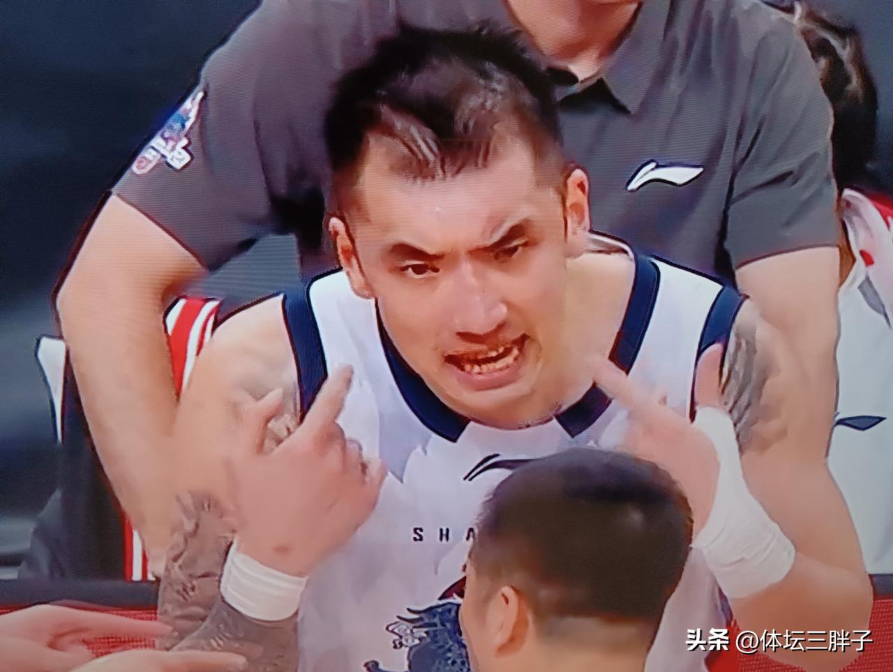 今晚可以安安心心，痛痛快快看一场山东男篮的比赛啦。广东男篮今晚对阵四川队，应该不