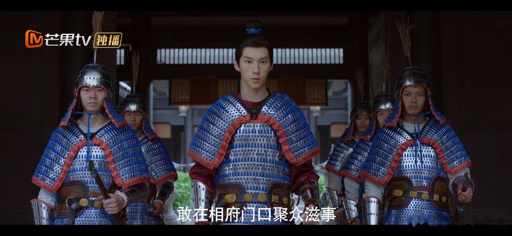 没人觉得这个衣服很搞笑么？就感觉哪里怪怪的