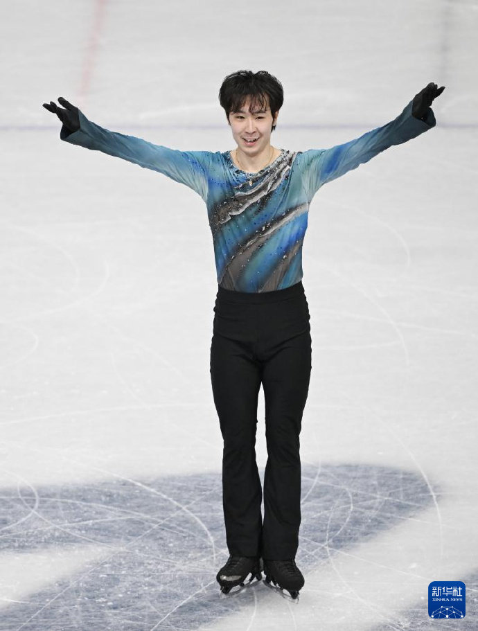 #中国国家队致敬金博洋#发文：交响曲最后一个音符落进冰里，记分牌装不下的那些完美