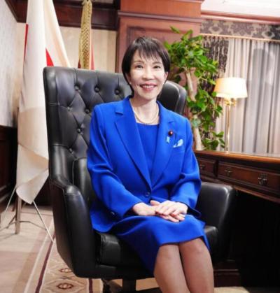 日本挑衅辽宁舰绝非小事，中俄同步亮剑，玩火式扩军终是徒劳。

很多人觉得中日海上