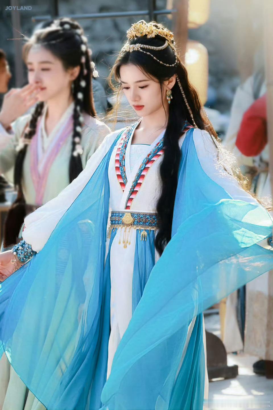 都来看梦花廷中张婧仪的妆造，是真的超美！！ 