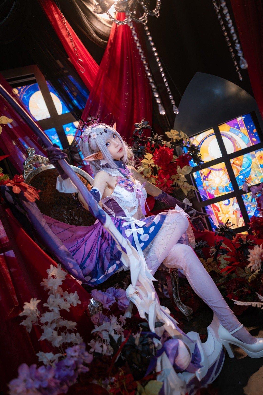 cosplay[超话]  遐蝶出了个预告.这套的衣服相关都挺帅的.是我喜欢拍的类