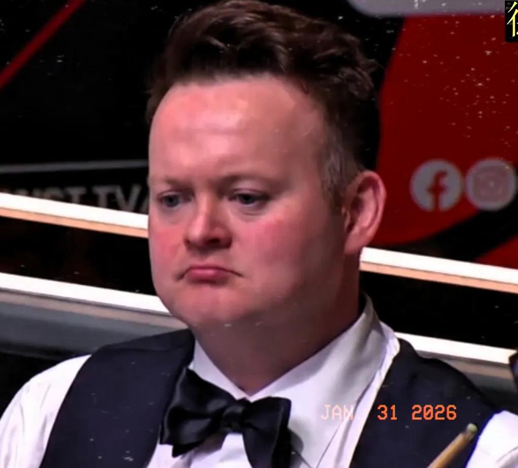 墨菲轰单杆过百101分，结束德国大师赛第一场半决赛上半场比赛，以3-1的比分领先