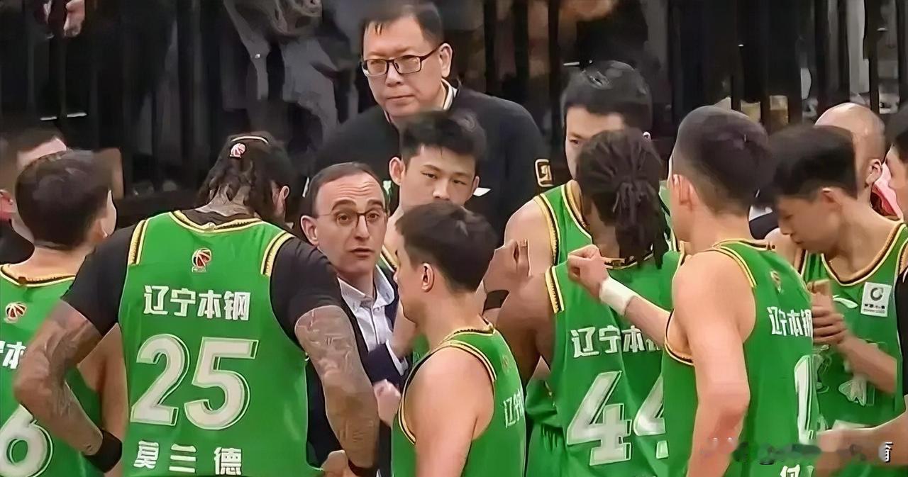 辽篮主场迎战山西队，12人大名单出炉，俞泽辰或取代李虎翼，赵继伟有望重回首发，布