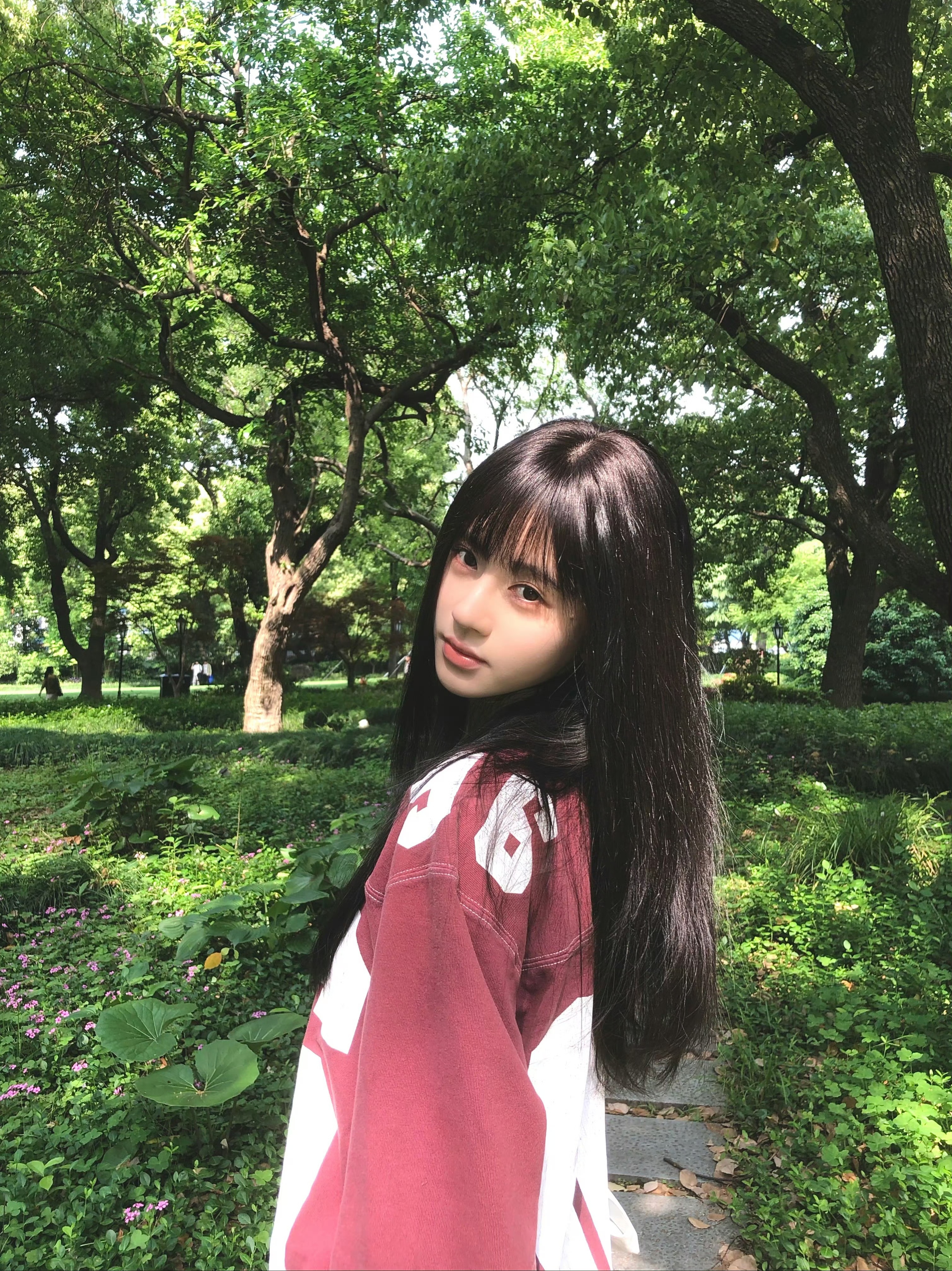 鞠婧祎又一个新商务预热