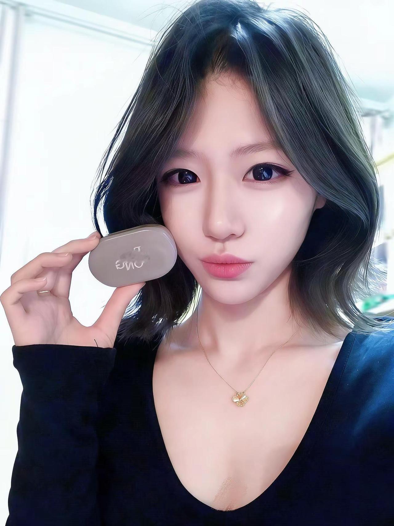 你说我的眼睛好美 废话 我戴的可是eyesong美瞳