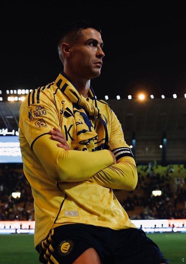 C罗 据 Arabic未来几天，C 罗将与PIF管理四家俱乐部的所有者会面，以解