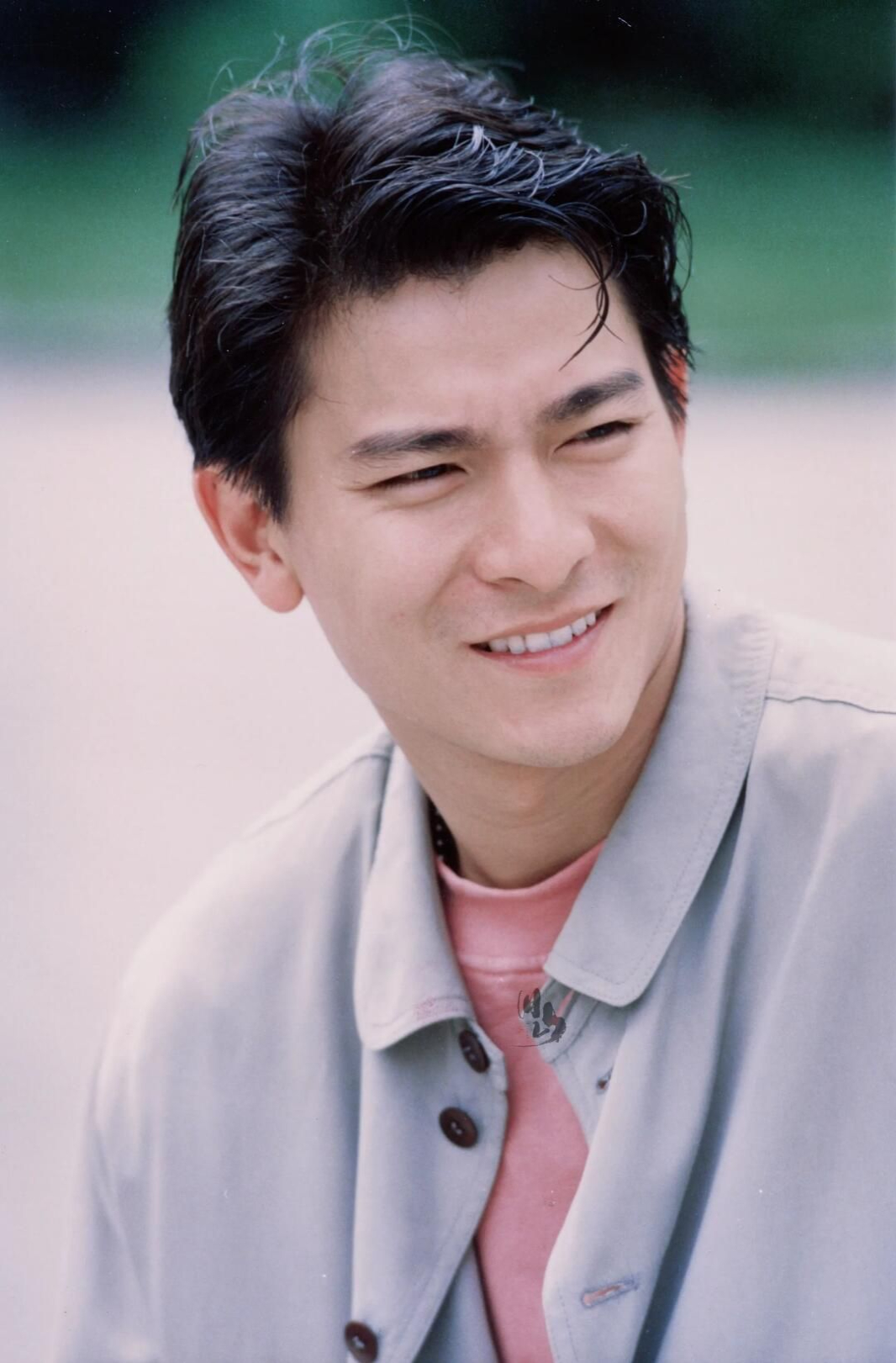 #非凡如一刘德华#不愧是刘德华，多年的演艺生涯，始终坚持初心保持本心，认真对待每