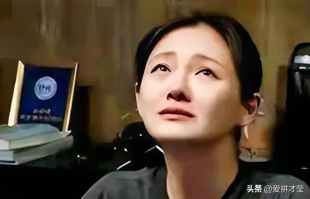 十年婚姻，俩娃，一条狗。离婚那天，他什么也没说，只在微博发了四个字：“谢谢关照”