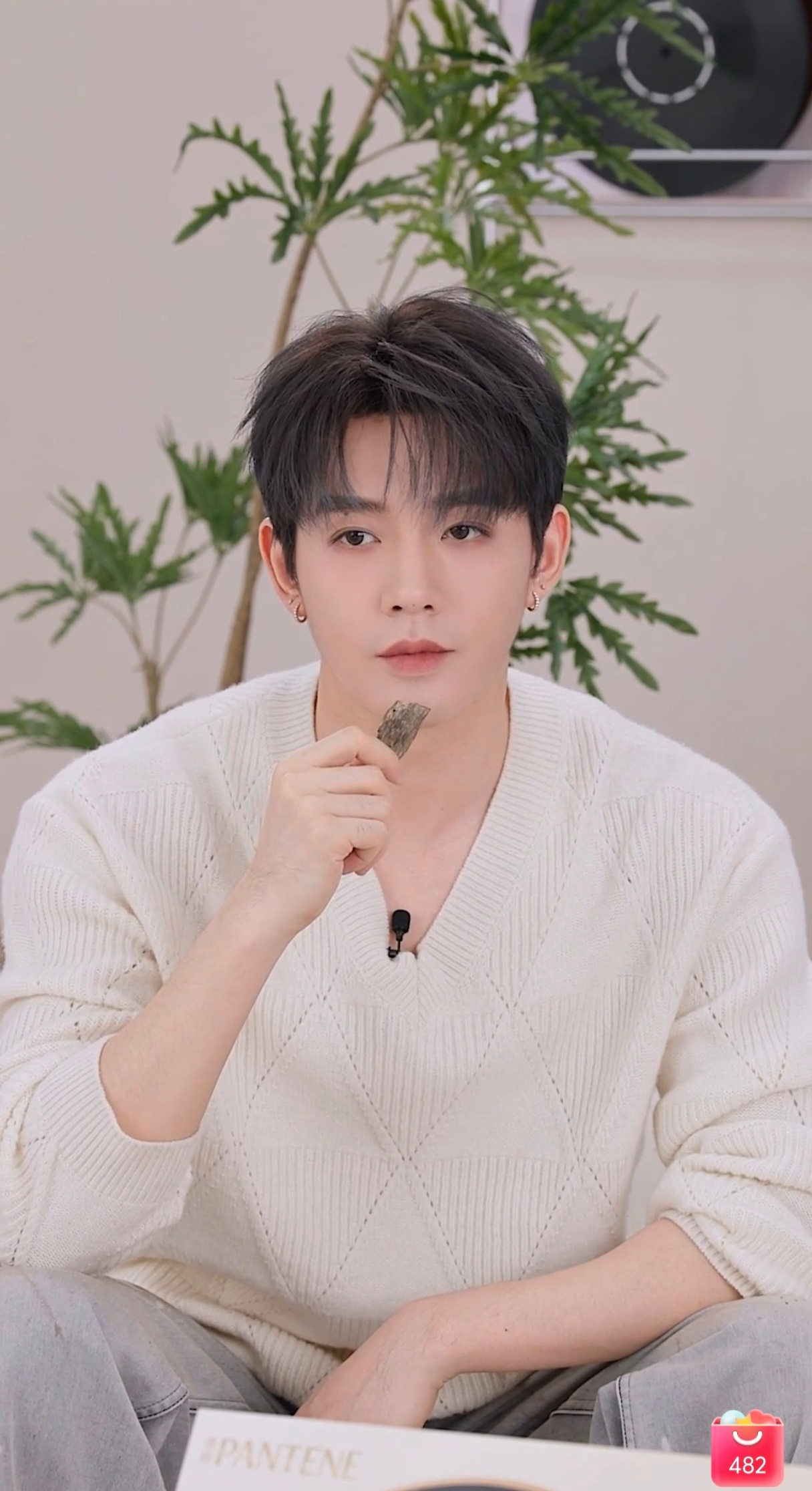 好想听尖叫啊啊啊啊啊啊啊啊老公帅成这样啊啊啊啊太权威了啊啊啊啊 