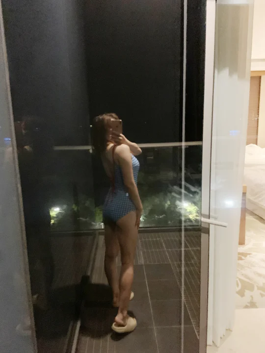 泳装展示而已不擦边