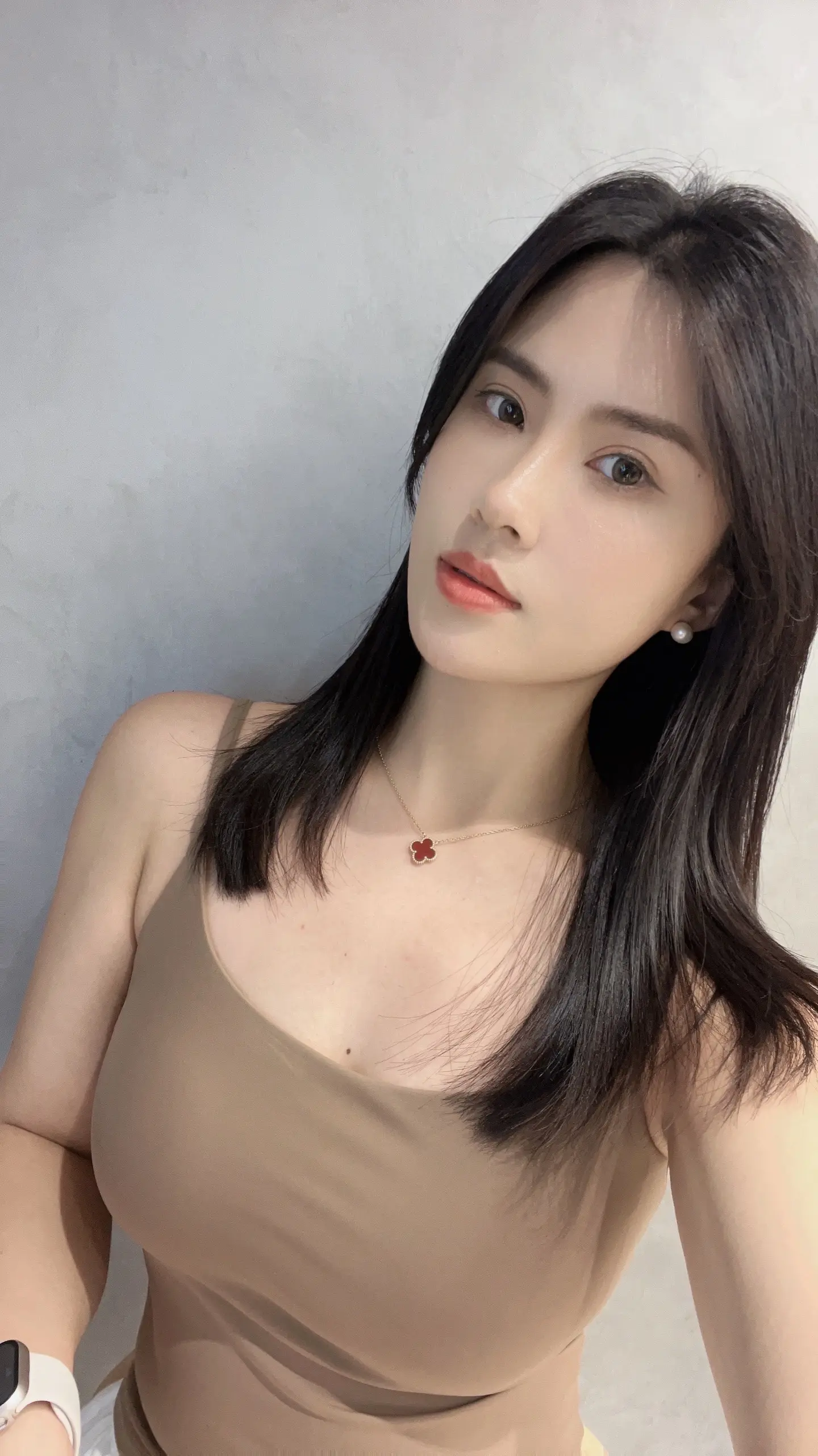 别回头 谁都不是原来的样子 生活还是一如既往 好的坏的都要接受！
