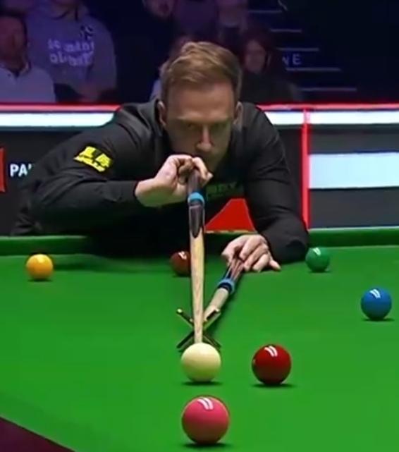 丁俊晖虽败犹荣
斯诺克大师赛第一轮
特鲁姆普6：2大胜丁俊晖，毫无悬念地晋级八强