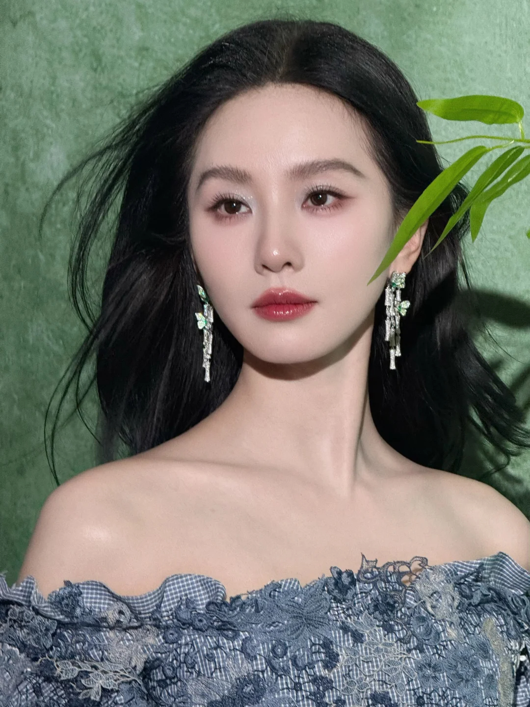刘诗诗底妆 一姐的美貌真的一直稳定输出啊！尤其是这底妆，尊嘟好绝啊，高清怼脸镜头