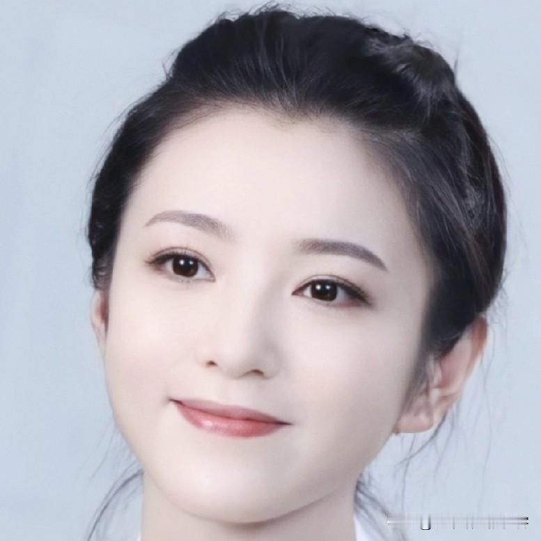 为什么32岁李云霄不结婚？
不是因为没人喜欢她，
也不是因为她身材不好，而是因为