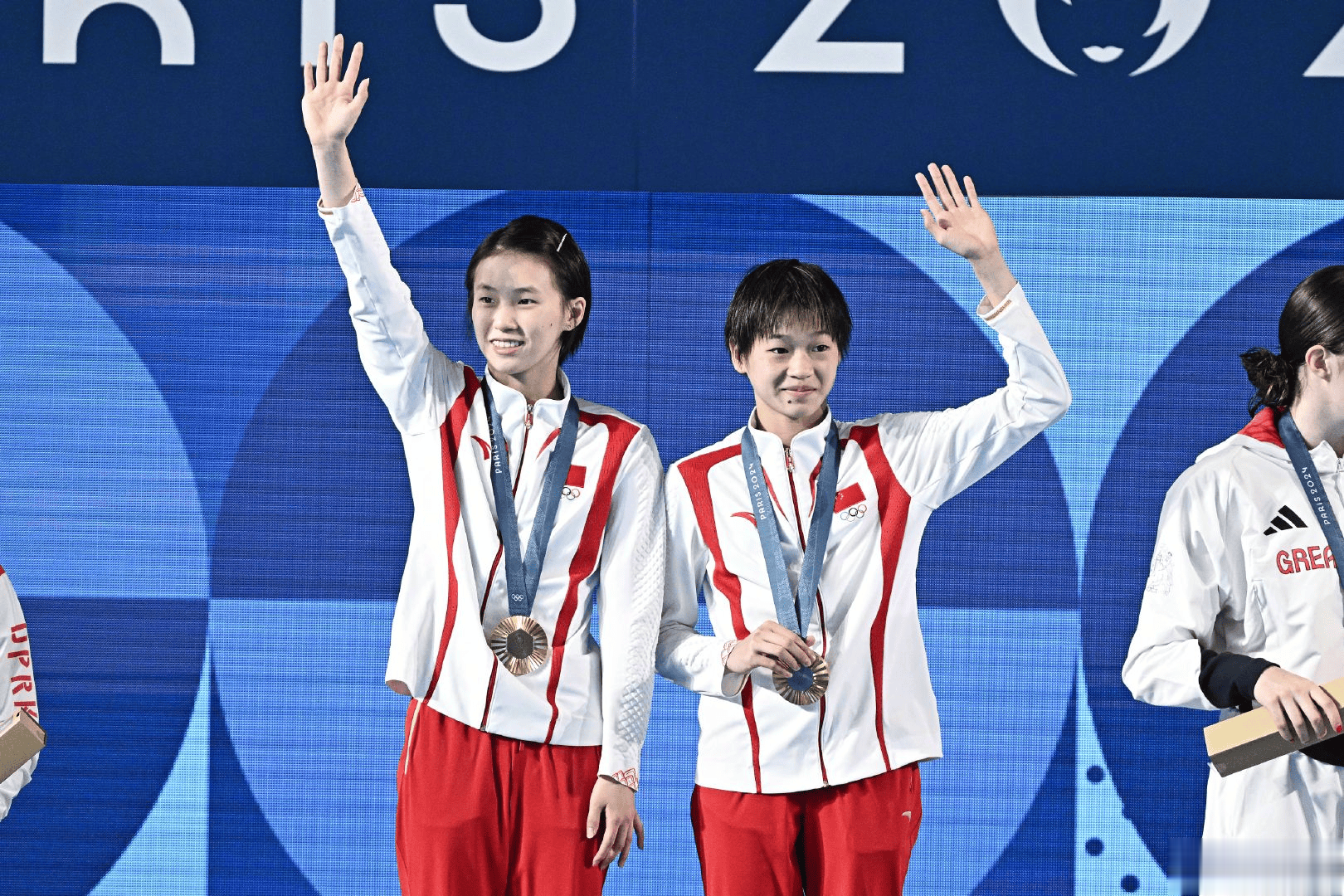 新京报：既要保护全红婵，也不能网暴陈芋汐