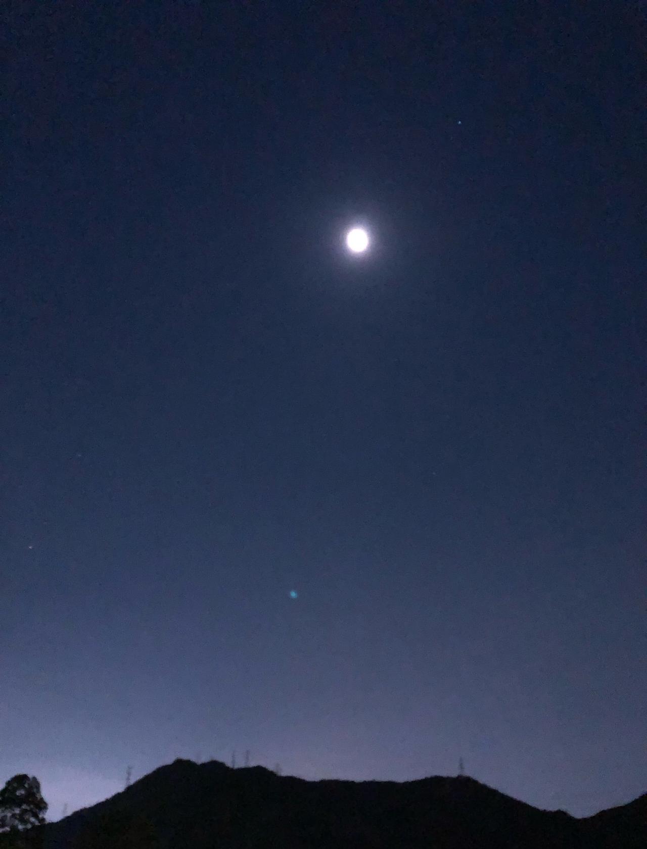 夜景风光好
📍南京 
0元玩转这座城
我拍到的治愈系风景 
我拍到的治愈画面 