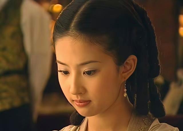 如果刘亦菲演冷清秋，董洁演白秀珠会尴尬吗？ 