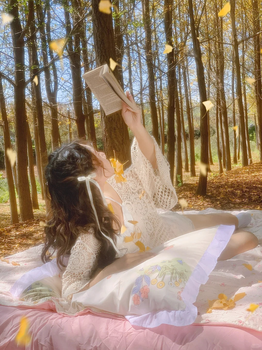 𝐀𝐮𝐭𝐮𝐦𝐧🍂我把床搬进秋天里啦！