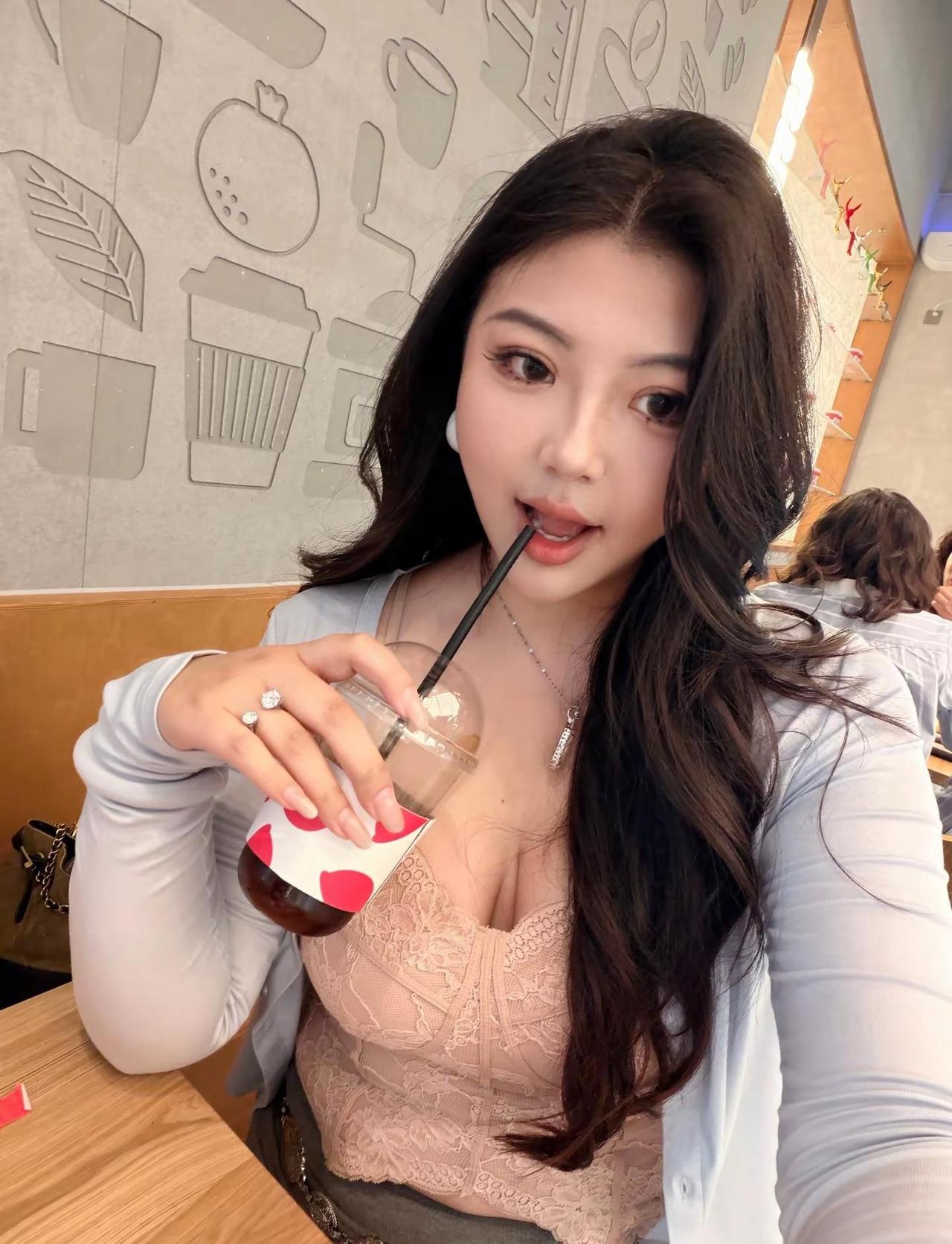 .𝗖𝗼𝗳𝗳𝗲𝗲 𝗛𝗼𝘂𝘀𝗲.☕️