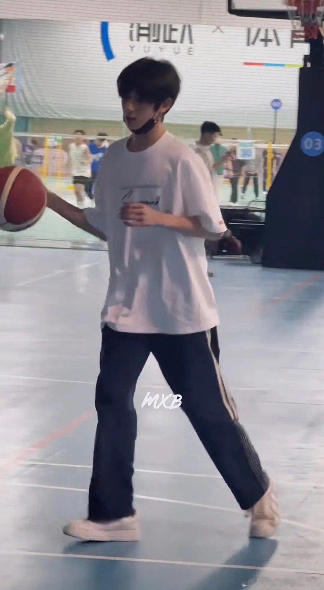 tg陈浚铭打上了 