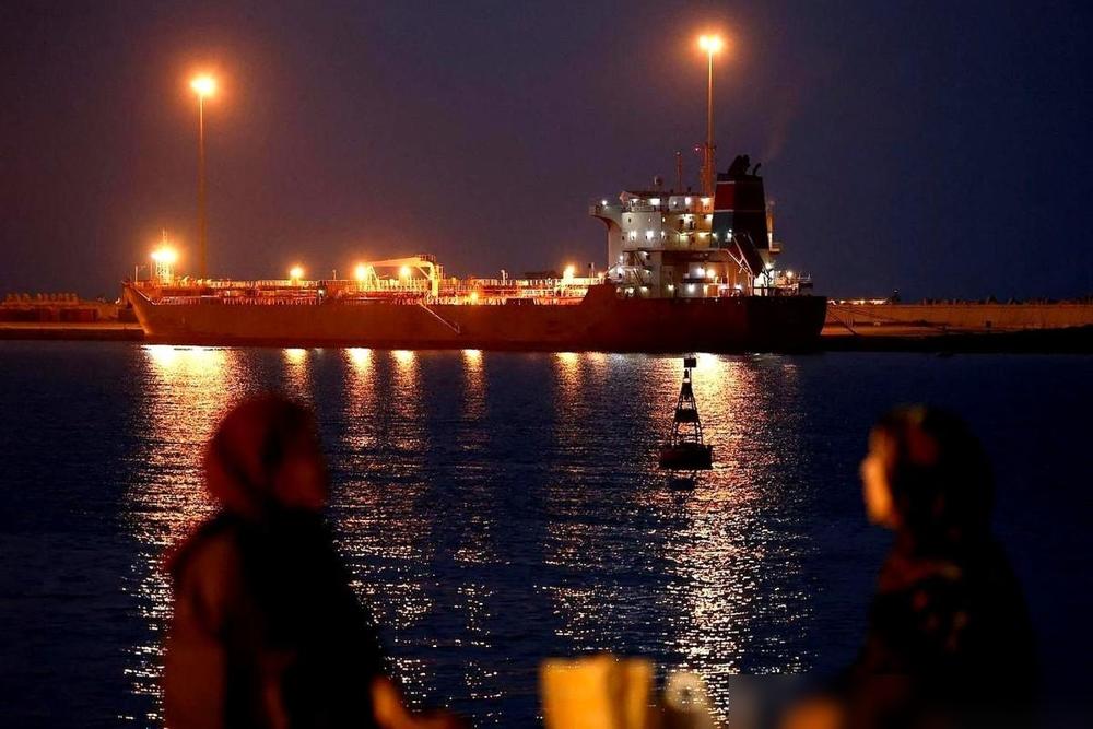 快讯！快讯！

据俄罗斯卫星通信社报道:

阿布扎比王储12日将访华？

这事儿