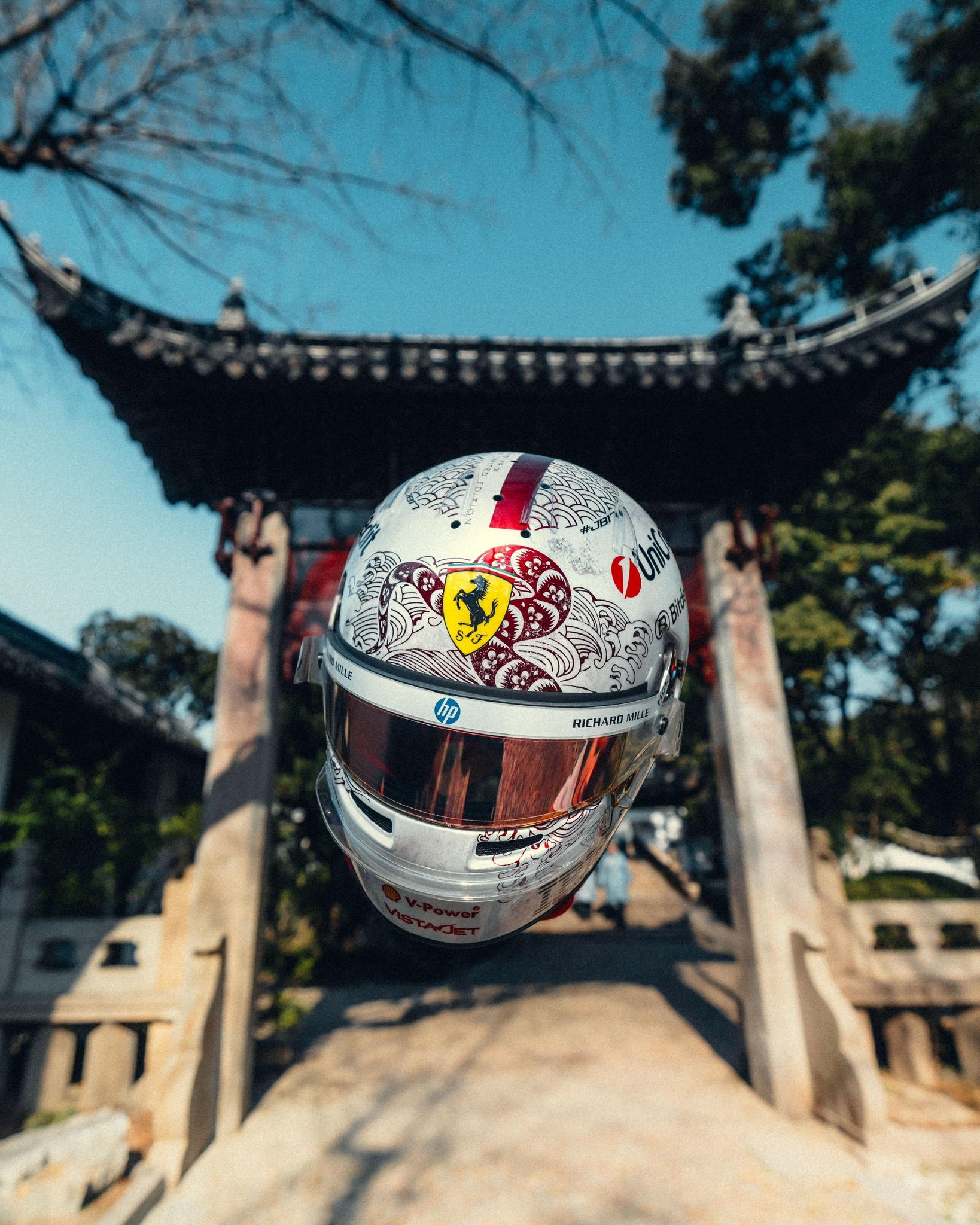 F1 勒克莱尔的中国大奖赛特别版头盔🐍2025F1中国大奖赛 ​​​