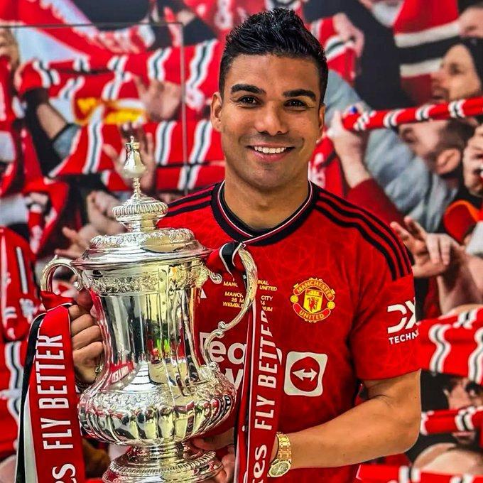 TEAMtalk据报道卡塞米罗已与国际迈阿密达成一笔巨额交易 