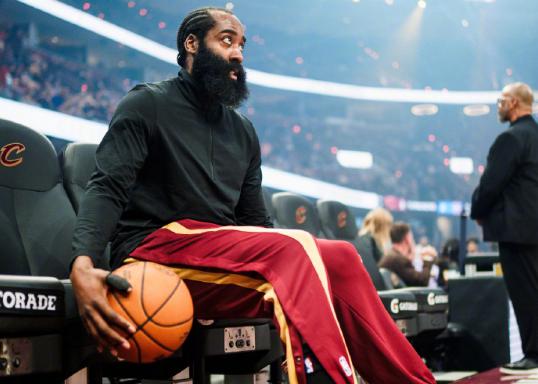 哈登也够难的，又有3人缺阵！
北京时间3月4日，骑士与活塞的比赛即将开始，从伤病