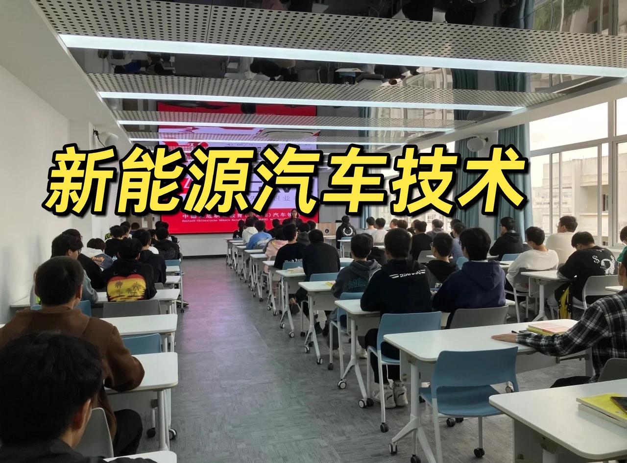 新能源加注站的监管漏洞还真不少。从安全方面看，部分加注站消防设施配备不足，消防检