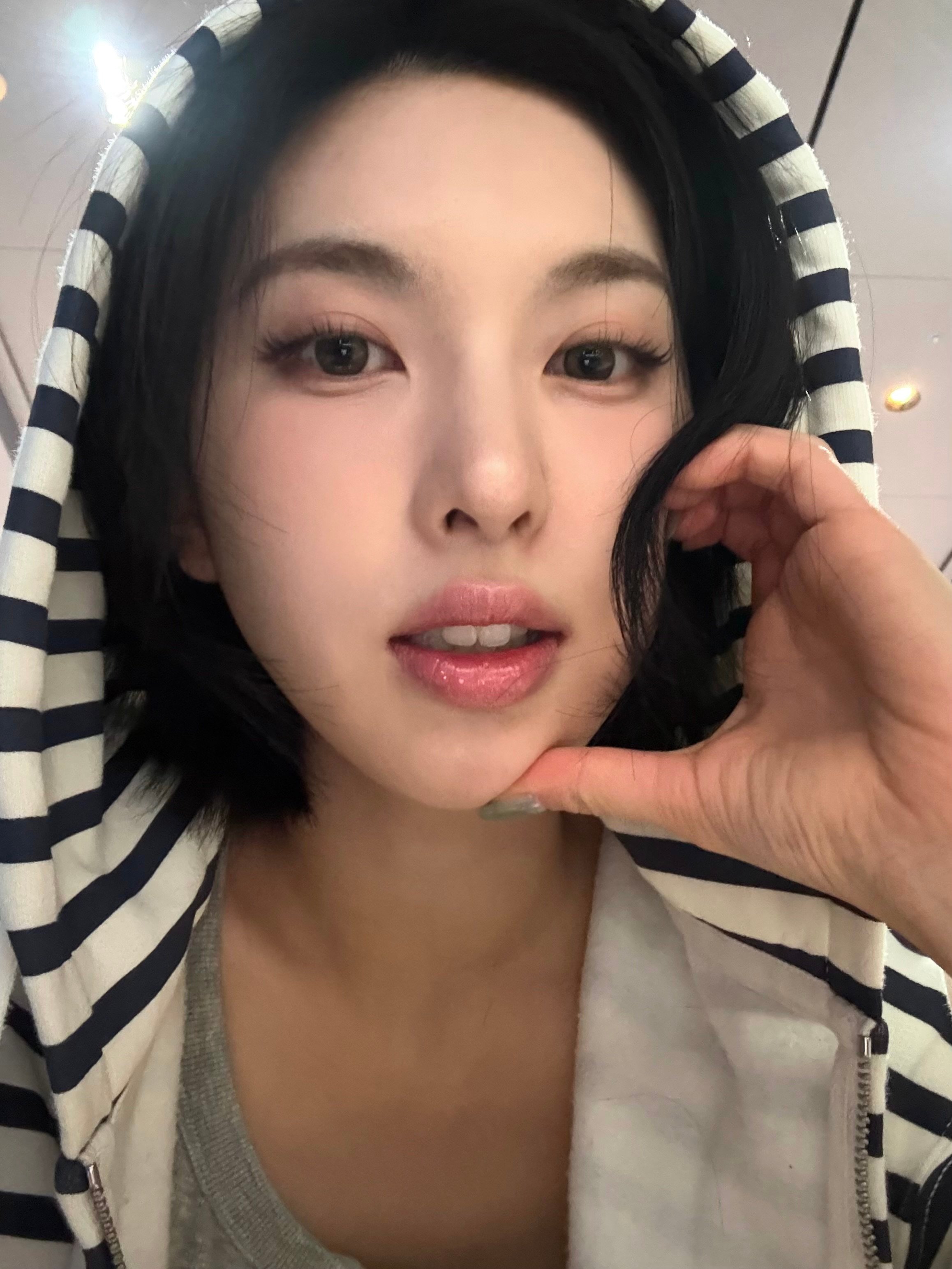 260512 NMIXX Bae裴真率 