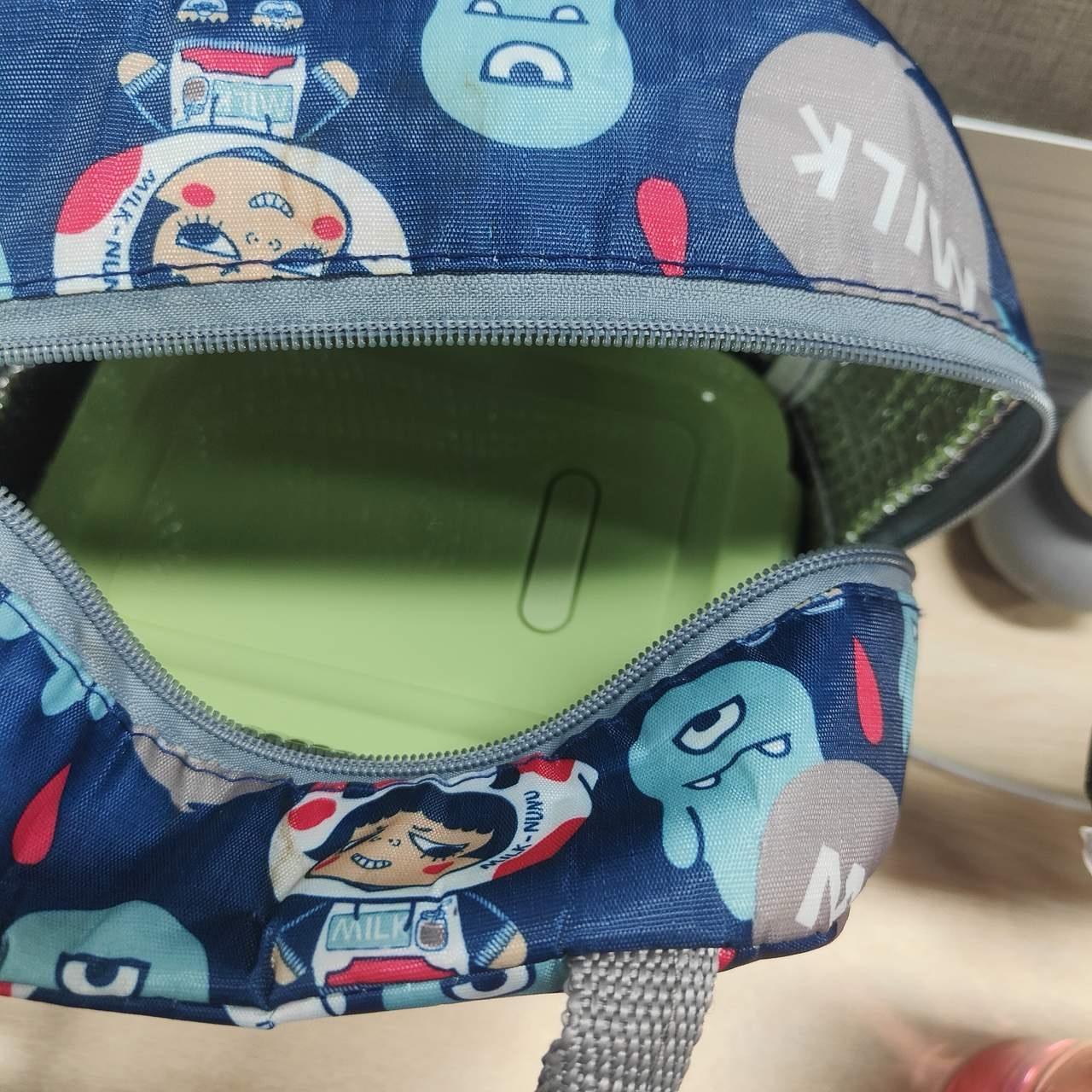 答案恰恰相反——这分明是当代职场男性的“顶级生存智慧”！在这个快节奏、竞争激烈的