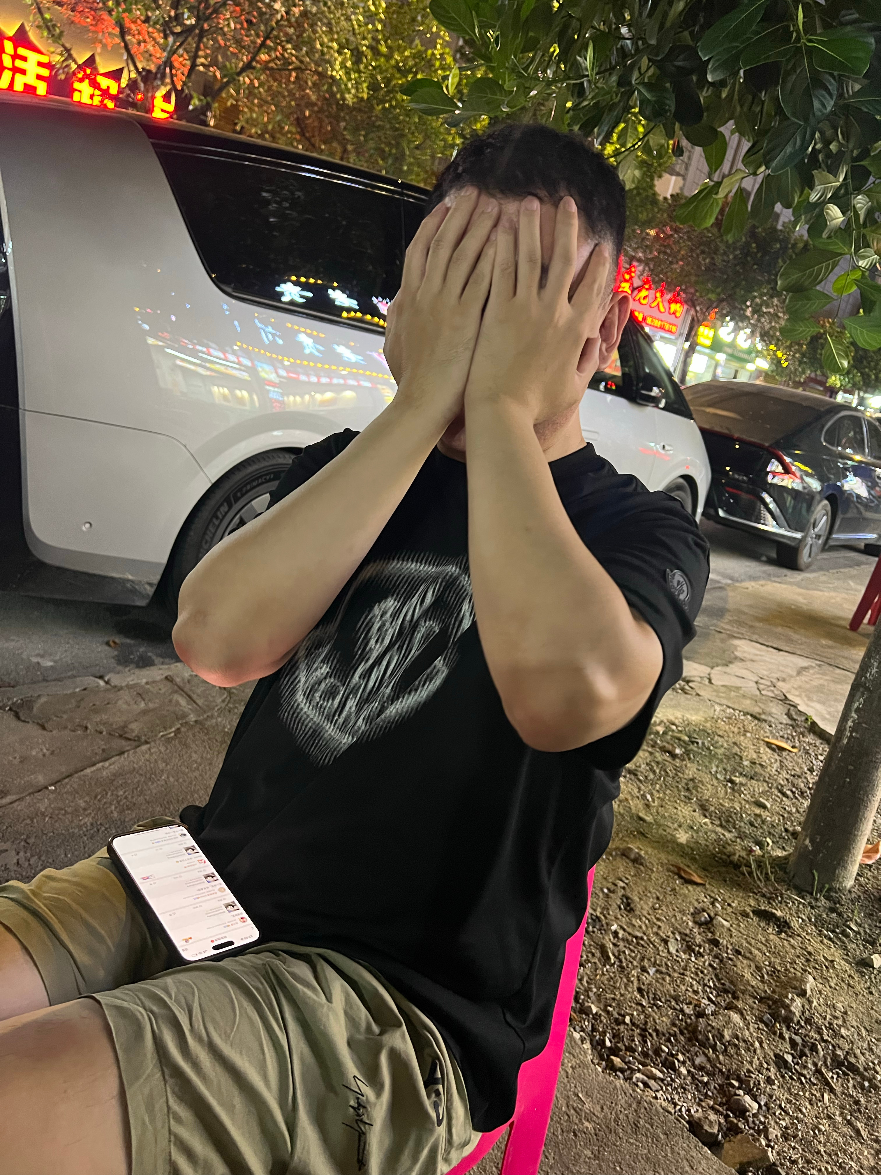 从理想L9开始，理想没发布的新车被拍提前泄密的事就没停过，看把我们野生销冠愁的[