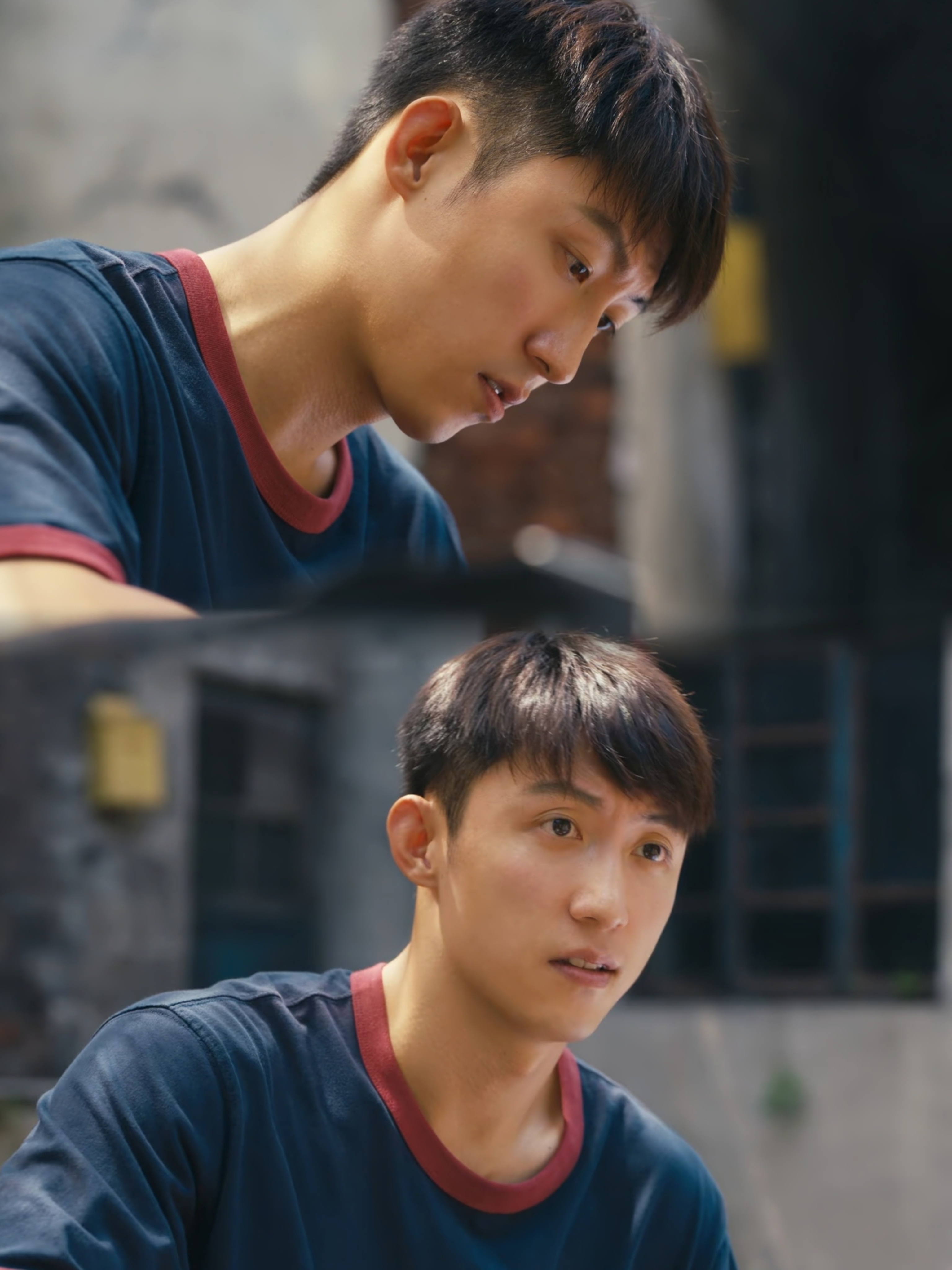 《岁月有情时》第3集查缺补漏一些好看的镜头随手截图，我非常喜欢这个导演拍的黄景瑜