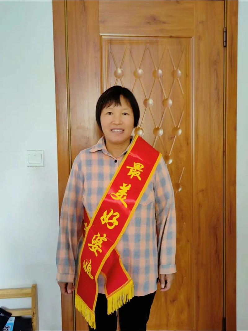 做个优秀媳妇不容易
       优秀媳妇可不好当，我认为有以下几条标准。
  
