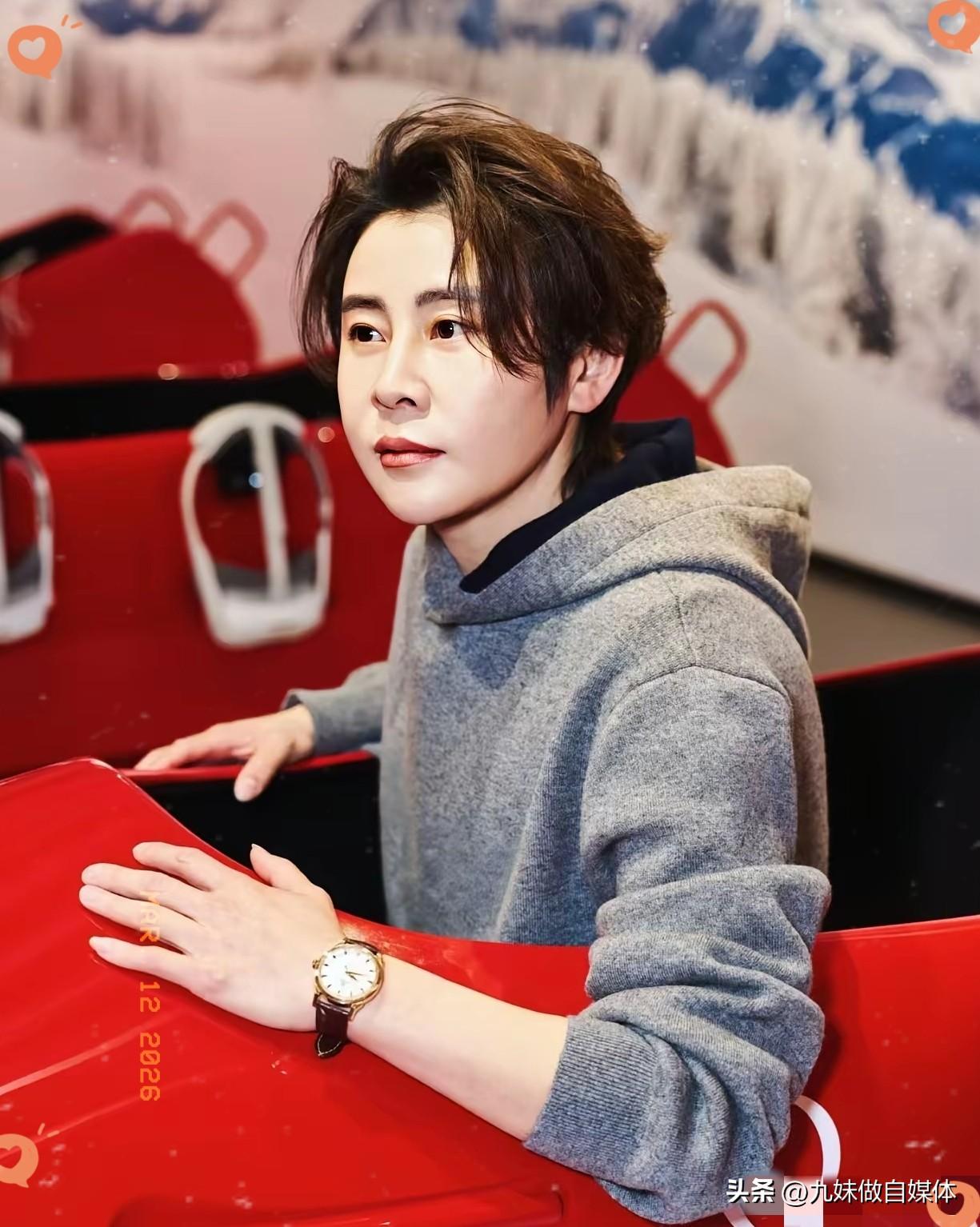 好奇查了一下王濛退役这几年都在干什么，
不查不知道，
没想到王濛退役后
什么都干