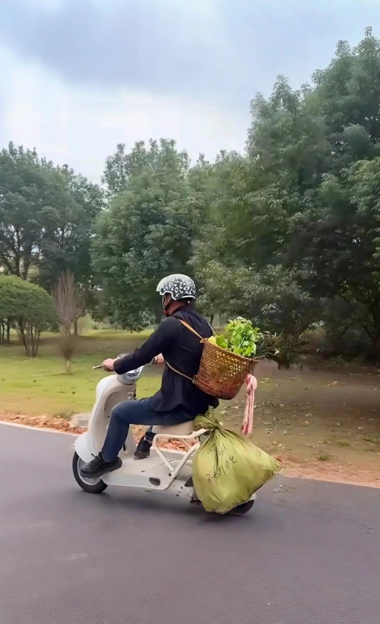 承蒙新国标厚爱，
出门更生龙活虎！
[祈祷][祈祷][祈祷]