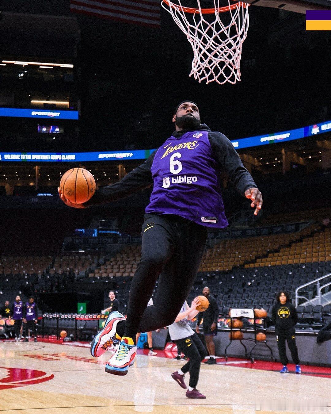 抵达多伦多，训练备战📍湖人vs猛龙