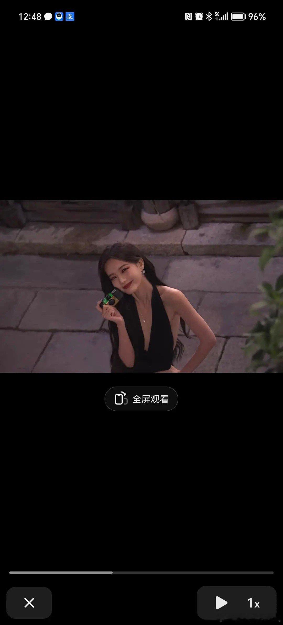 白鹿怎么把自己p成李一桐啊 ​​​