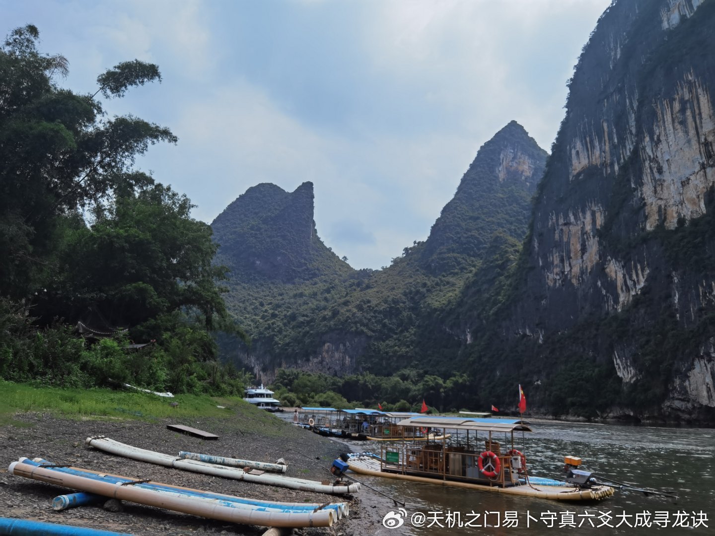 大多数焦虑，都源于过度担忧未来、过度纠结未知。总怕未来不顺、怕日子不好、怕选择错