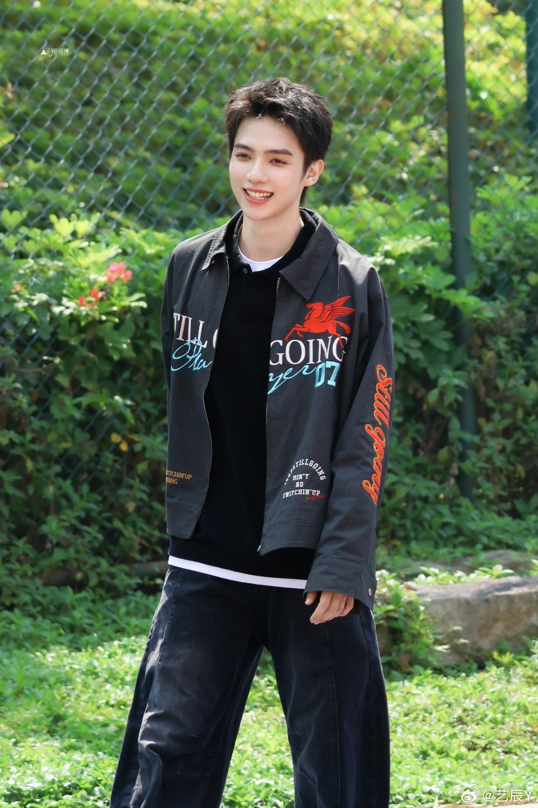 罗一舟二十有六山海任舟游 💚罗一舟汽水音乐节 晚安一舟！元宵节快乐🏮