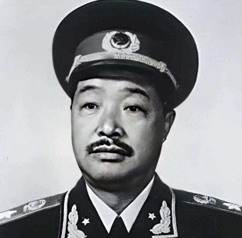 1950年1月，贺龙对起义将领裴昌会说：“你给李振西发个电报，让他把部队带回剑阁
