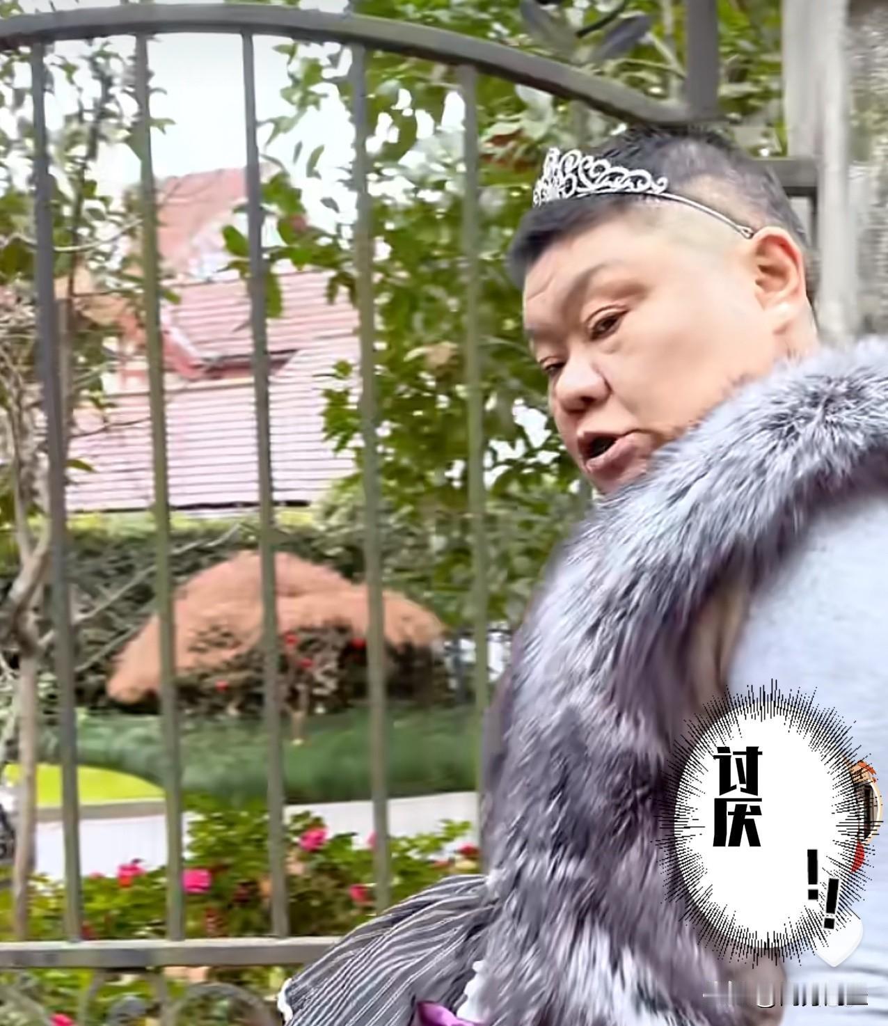 “讨厌”安福路小公主被拍烦了吗？
上海安福路小公主凭借每天不重样的穿搭实力走红网