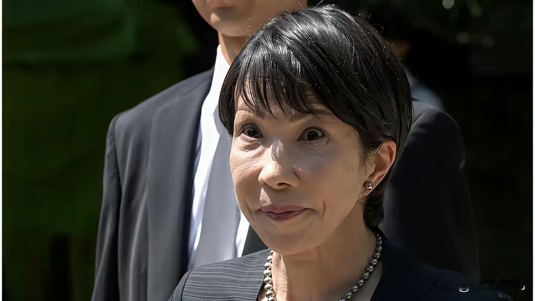 我也是服了！此人内心丑陋到外溢，真是表里如一。