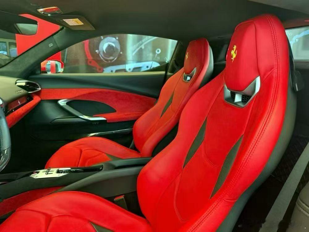 法拉利 296GTB24年上牌，4500公里 ​​​