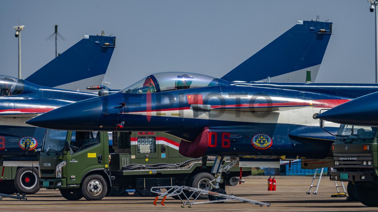 中国八一飞行表演队成立于1962年1月25日，近64年间更换了多种机型，现在使用