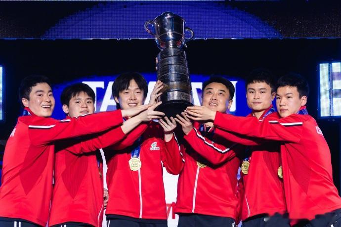 国乒男团3比0大胜日本每一球都是实力彰显，每一战都是荣耀加冕，国乒男团再创辉煌，