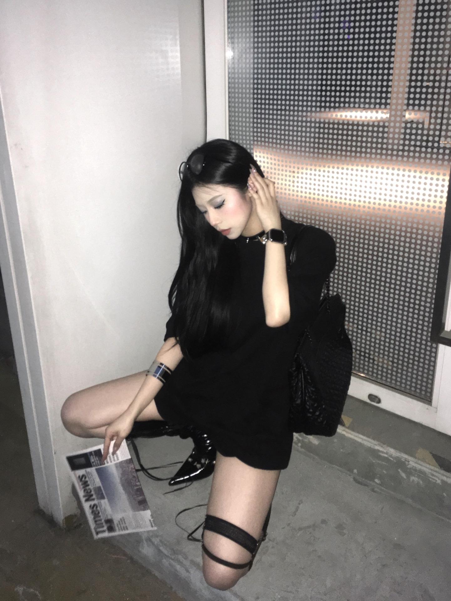 头晕晕的 感觉有点缺维生素RMB