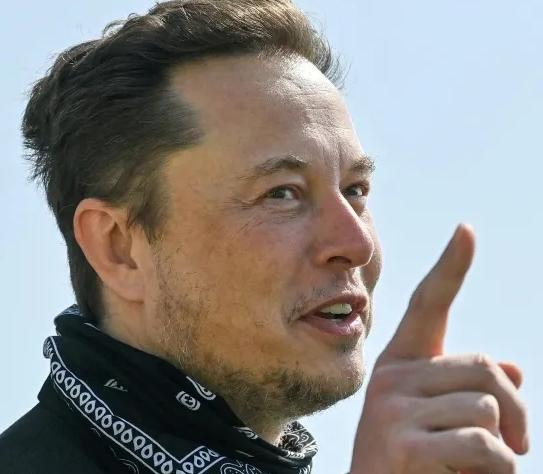 马斯克发声，语出惊人：“唯一能让美国摆脱债务危机、避免破产的办法，就是发展人工智