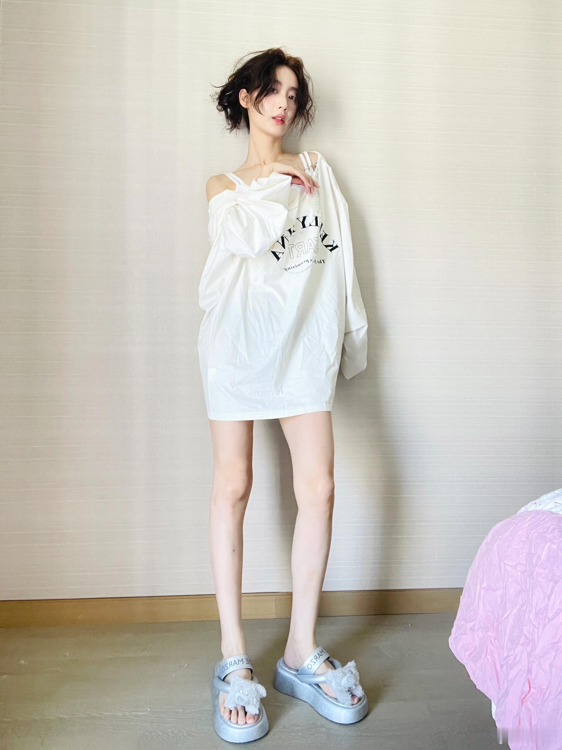 戚砚笛 🫧 夏季穿搭，元气少女 ​​​